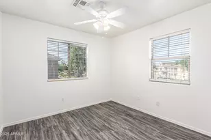 591 S Buena Vista Ct, Gilbert, AZ 85296 - Photo 17