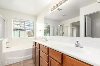 591 S Buena Vista Court, Gilbert, AZ 85296 - Photo 11