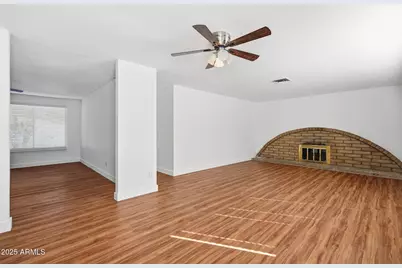 6437 W College Drive, Phoenix, AZ 85033 - Photo 7