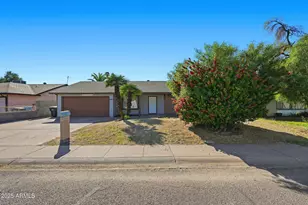 6437 W College Dr, Phoenix, AZ 85033 - Photo 1