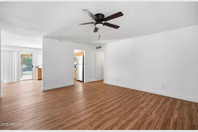 6437 W College Drive, Phoenix, AZ 85033 - Photo 15