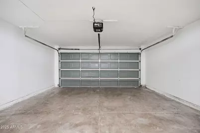 6437 W College Drive, Phoenix, AZ 85033 - Photo 29