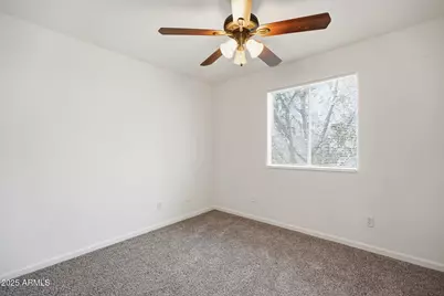 6437 W College Drive, Phoenix, AZ 85033 - Photo 21