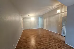 16537 W Central St, Surprise, AZ 85388 - Photo 3