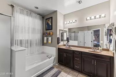 15872 W Laurel Lane, Surprise, AZ 85379 - Photo 11