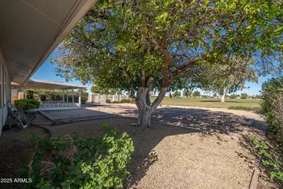 10632 W Brookside Drive, Sun City, AZ 85351 - Photo 21