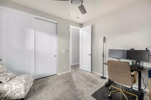 920 E Mitchell Dr, Phoenix, AZ 85014 - Photo 47