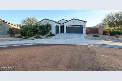 9635 S 40th Drive, Laveen, AZ 85339 - Photo 1