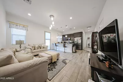 9635 S 40th Drive, Laveen, AZ 85339 - Photo 5