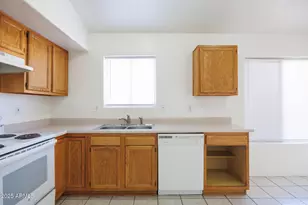 14961 S Padres Rd, Arizona City, AZ 85123 - Photo 13