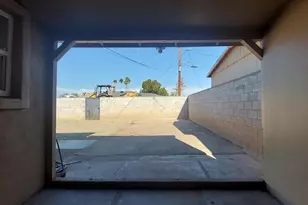 3852 W Earll Dr, Phoenix, AZ 85019 - Photo 19