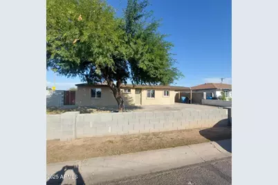 3852 W Earll Drive, Phoenix, AZ 85019 - Photo 1