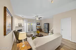 4114 E Union Hills Dr, Phoenix, AZ 85050 - Photo 9