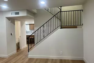 601 E Palo Verde Dr, Phoenix, AZ 85012 - Photo 7