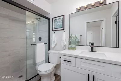 2936 W Michelle Drive, Phoenix, AZ 85053 - Photo 13