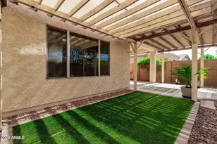 26180 W Wahalla Ln, Buckeye, AZ 85396 - Photo 13