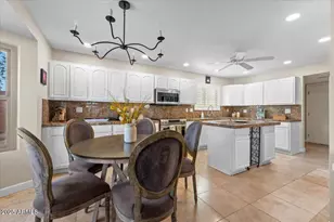 11552 W Sage Dr, Avondale, AZ 85392 - Photo 7