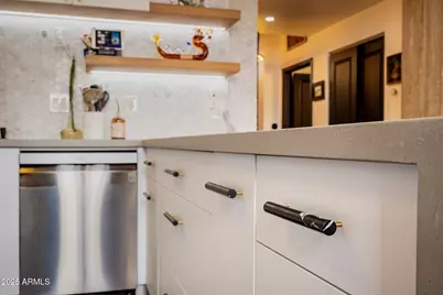 114 W Adams Street #203, Phoenix, AZ 85003 - Photo 19