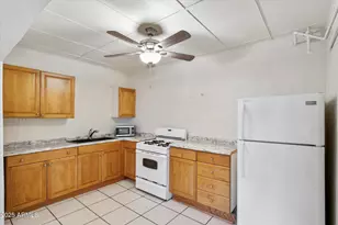 126 N 10th Ave, Phoenix, AZ 85007 - Photo 3