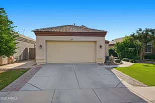 2059 E Huron Ct, Gilbert, AZ 85234 - Photo 3