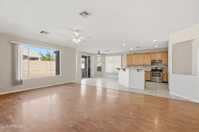 10910 W Davis Lane, Avondale, AZ 85323 - Photo 7