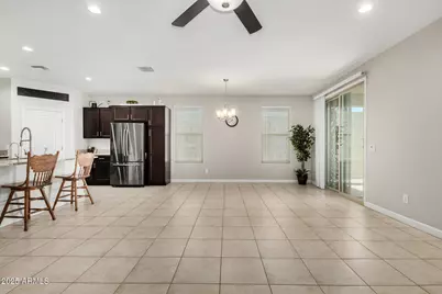 10749 W Swayback Pass Pass, Peoria, AZ 85383 - Photo 5