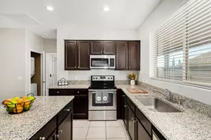 10749 W Swayback Pass Pass, Peoria, AZ 85383 - Photo 11