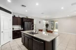 10749 W Swayback Pass Pass, Peoria, AZ 85383 - Photo 25