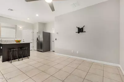 10749 W Swayback Pass Pass, Peoria, AZ 85383 - Photo 15