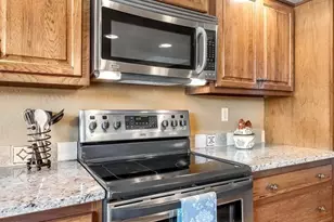 2833 E Hillery Dr, Phoenix, AZ 85032 - Photo 13