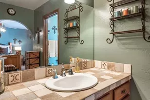 2833 E Hillery Dr, Phoenix, AZ 85032 - Photo 17