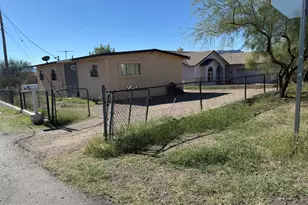 48 N Stansberry Ave, Superior, AZ 85173 - Photo 3