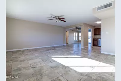 10530 W Alabama Avenue, Sun City, AZ 85351 - Photo 5