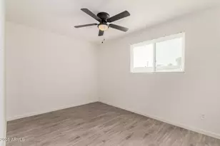 7808 W Clarendon Ave, Phoenix, AZ 85033 - Photo 23