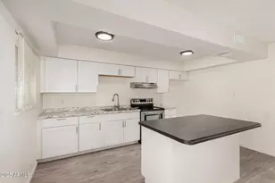 7808 W Clarendon Ave, Phoenix, AZ 85033 - Photo 15