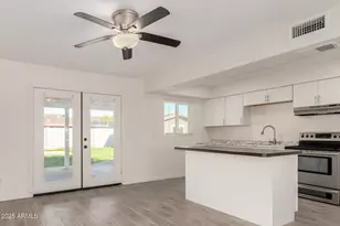 7808 W Clarendon Ave, Phoenix, AZ 85033 - Photo 13