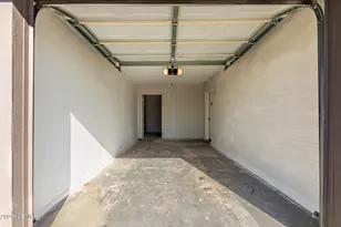 7808 W Clarendon Ave, Phoenix, AZ 85033 - Photo 29