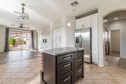 6850 S 27th Place, Phoenix, AZ 85042 - Photo 9