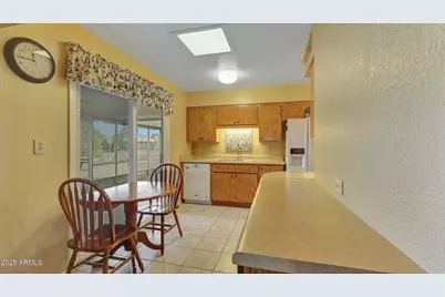 9502 W Calico Drive, Sun City, AZ 85373 - Photo 17