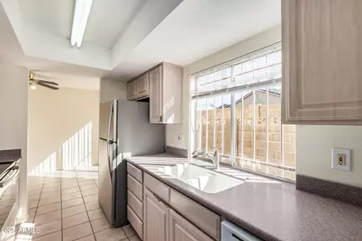 16021 N 25th Drive, Phoenix, AZ 85023 - Photo 13