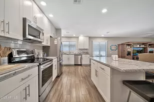 9866 W Highwood Ct, Sun City, AZ 85373 - Photo 9