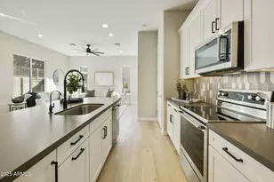 901 S Smith Rd, Tempe, AZ 85281 - Photo 17