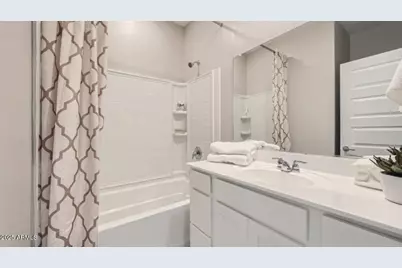 25062 N 174th Drive, Surprise, AZ 85387 - Photo 13