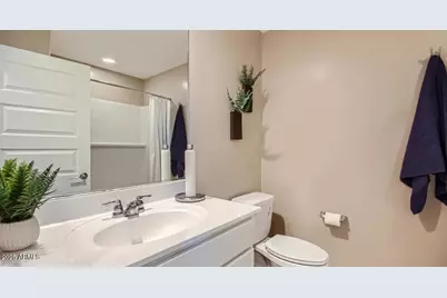 25097 N 174th Lane, Surprise, AZ 85387 - Photo 15