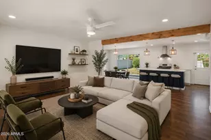 8638 E Palm Ln, Scottsdale, AZ 85257 - Photo 5
