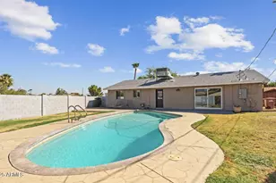 8638 E Palm Ln, Scottsdale, AZ 85257 - Photo 3