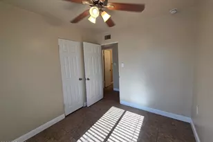 2144 E Corona Ave, Phoenix, AZ 85040 - Photo 9