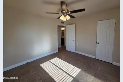 2144 E Corona Avenue, Phoenix, AZ 85040 - Photo 11