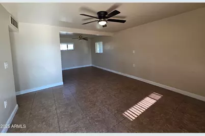 2144 E Corona Avenue, Phoenix, AZ 85040 - Photo 3