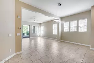 4630 E Navigator Ln, Phoenix, AZ 85050 - Photo 11